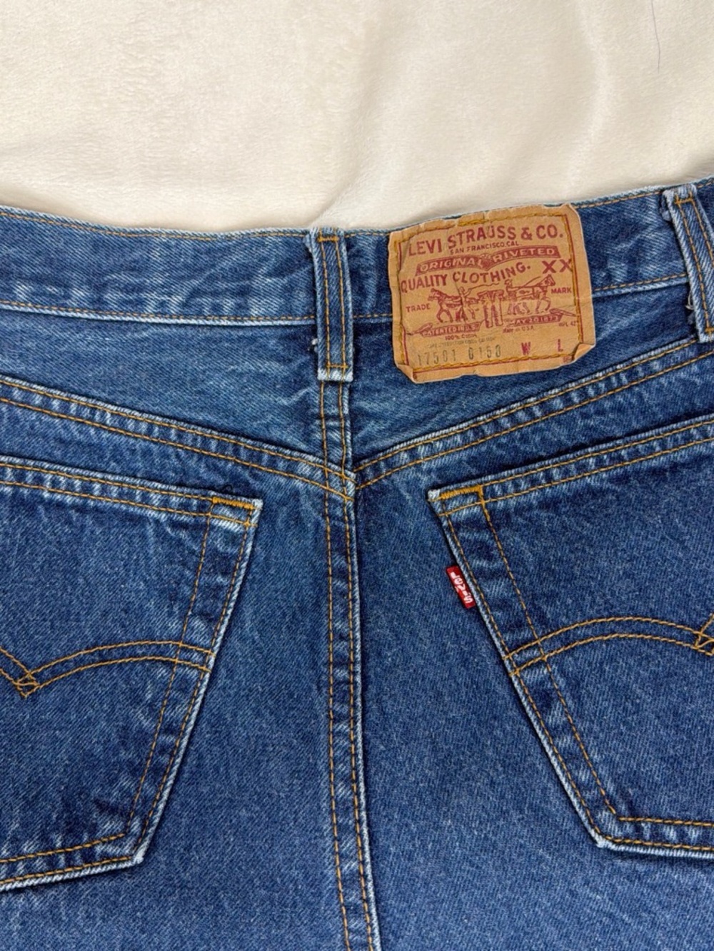 ✨ RARE VINTAGE 1997 MADE IN USA LEVI’S 17501 JEANS ✨ - Picture 2 of 8